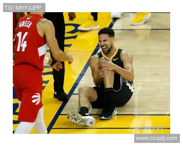 球星突遭跟腱断裂重创职业足球生涯面临巨大考验 球星突遭跟腱断裂重创职业足球生涯面临巨大考验